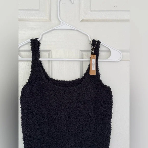 Skims Women's Black Crop-top NWT - Picture 3 of 7